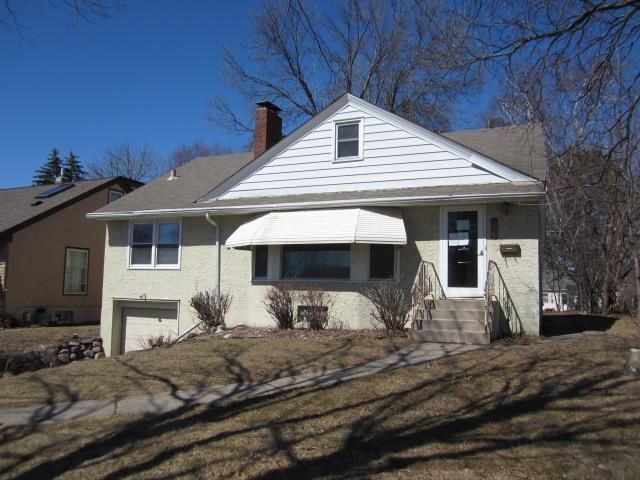 689 Parkview Ave, Saint Paul, MN 55117