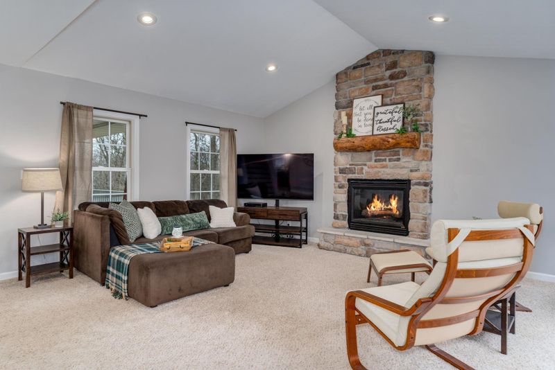 1964 35th Ave #B, Osceola, WI 54020