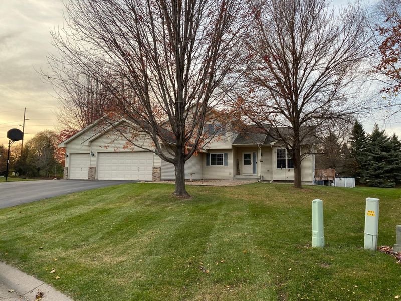 16707 Firestone Ct, Farmington, MN 55024