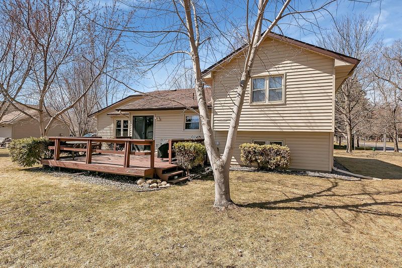 1728 York Dr, Saint Cloud, MN 56303