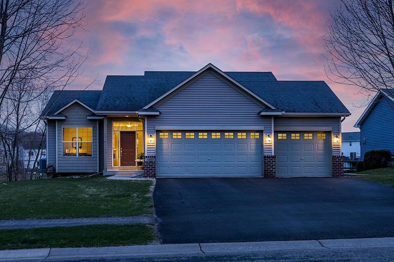 2335 Coldwater Crossing, Mayer, MN 55360