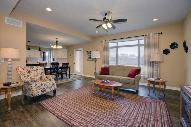 38268 Emerald Blvd, North Branch, MN 55056
