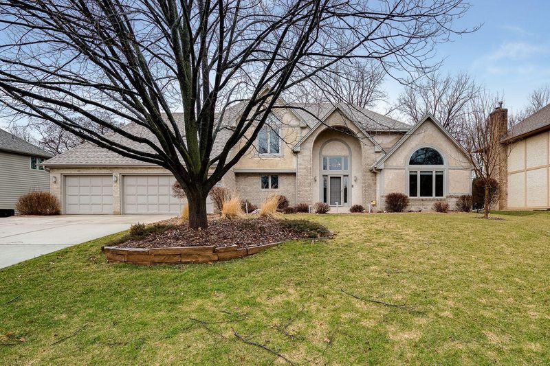10100 30th Ave N, Plymouth, MN 55441