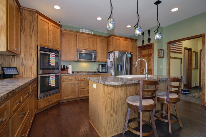 506 9th Ave Ct NE, Isanti, MN 55040