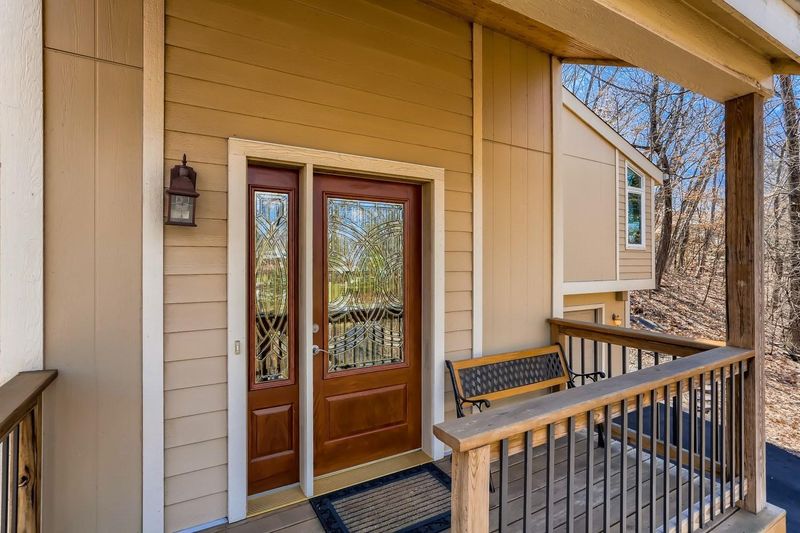 14011 White Birch Rd, Minnetonka, MN 55305