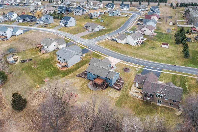 29074 Scenic Dr, Chisago City, MN 55013