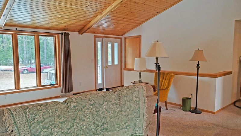 12856 Sturgeon Rd, Side Lake, MN 55781