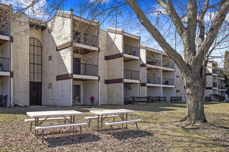 12852 Nicollet Ave #201, Burnsville, MN 55337