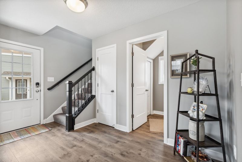 5671 Cattail Ct NE, Prior Lake, MN 55372
