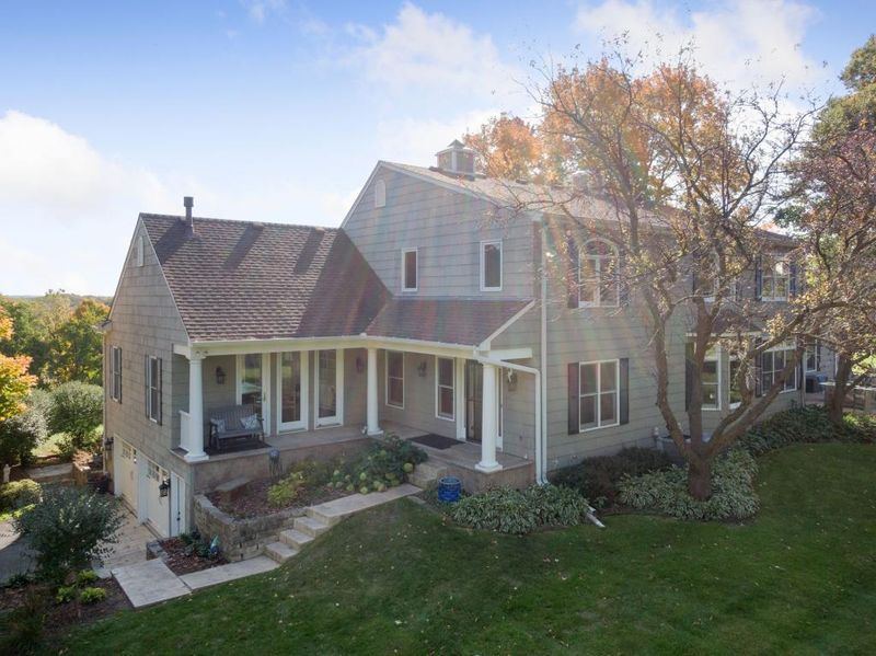 1131 Wildhurst Trl, Mound, MN 55364
