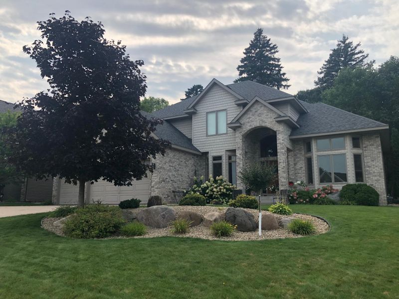 10949 River Pines Dr N, Champlin, MN 55316