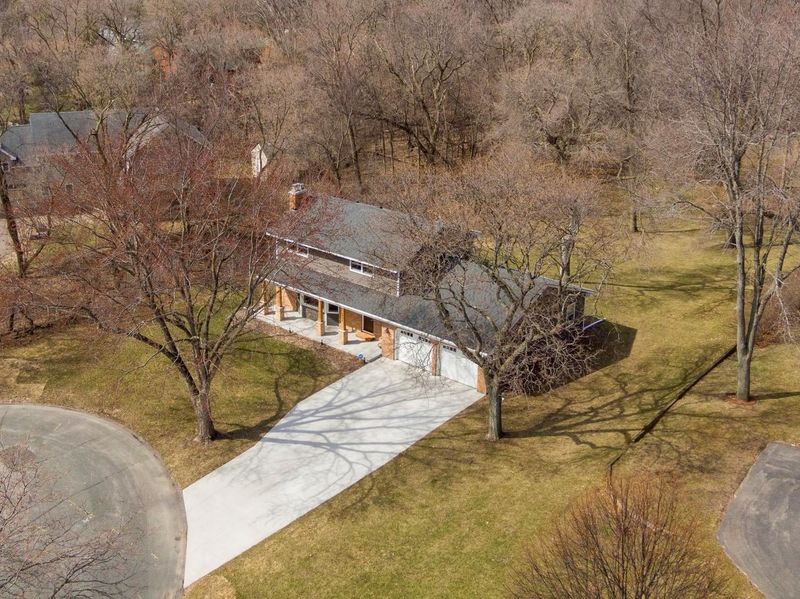 6990 Mariann Dr, Eden Prairie, MN 55346