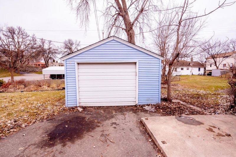 92 Orange Ave W, Saint Paul, MN 55117