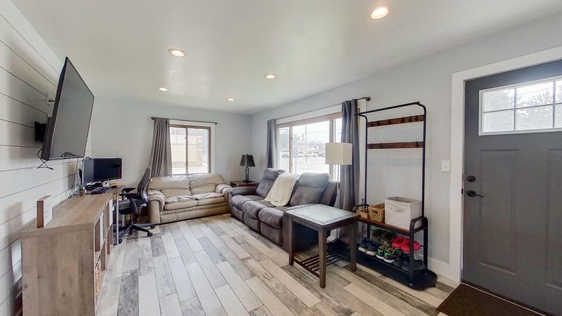 101 4th St SW, Stewartville, MN 55976