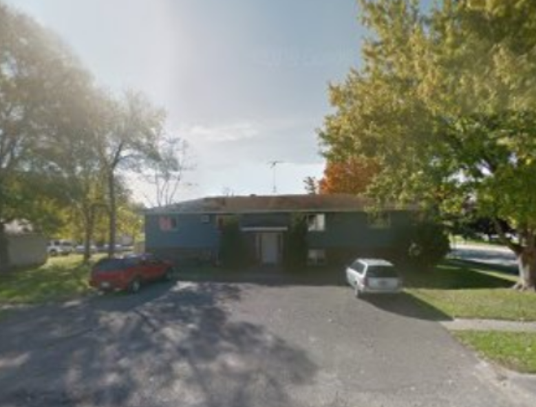 121 Cherry St E #4, Mazeppa, MN 55956