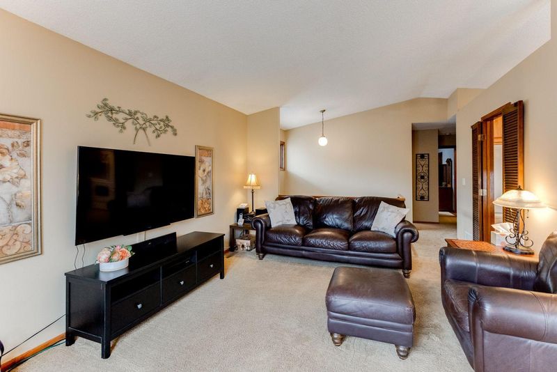 7620 Borman Way, Inver Grove Heights, MN 55076