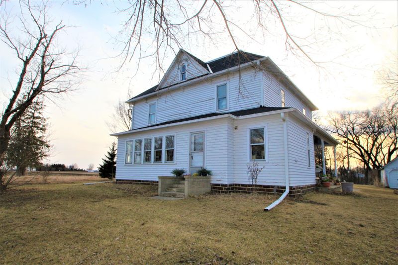 3892 90th St, Glencoe, MN 55336