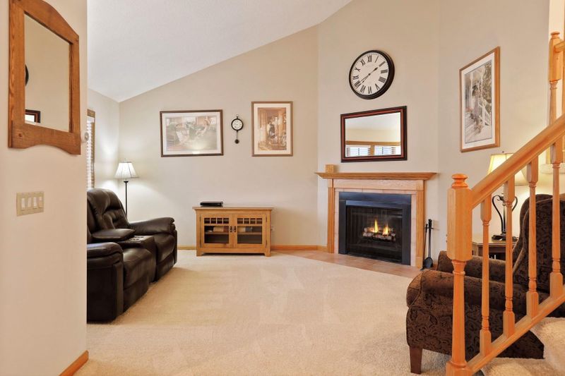 112149 Haering Cir, Chaska, MN 55318