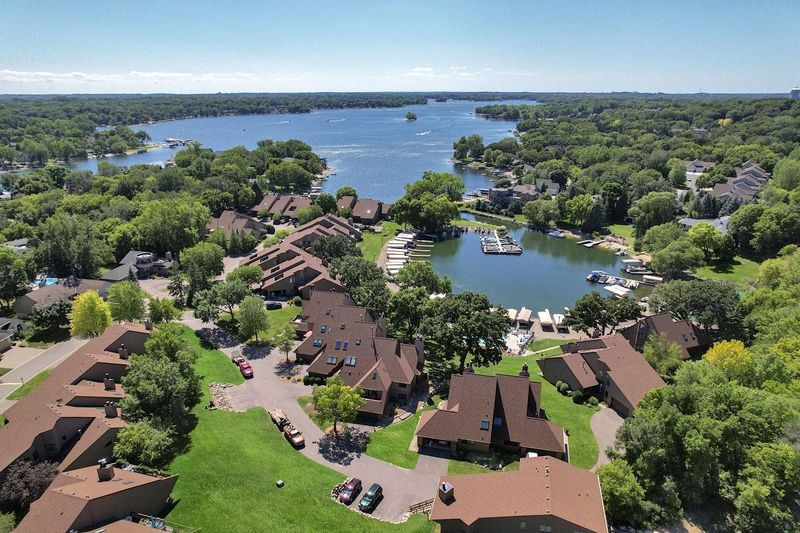 6560 Harborview Cir NE, Prior Lake, MN 55372