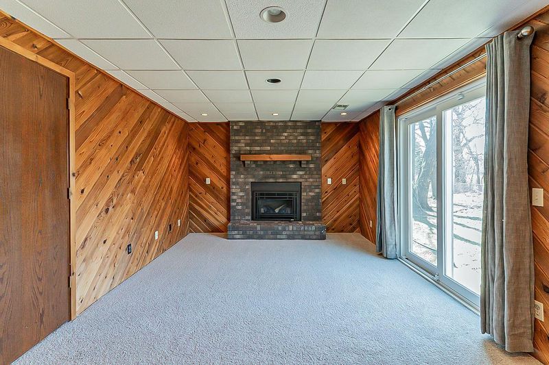 3789 Greensboro Dr, Eagan, MN 55123