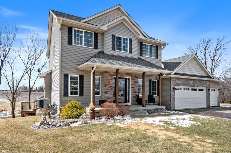 8283 Gatewater Dr, Monticello, MN 55362