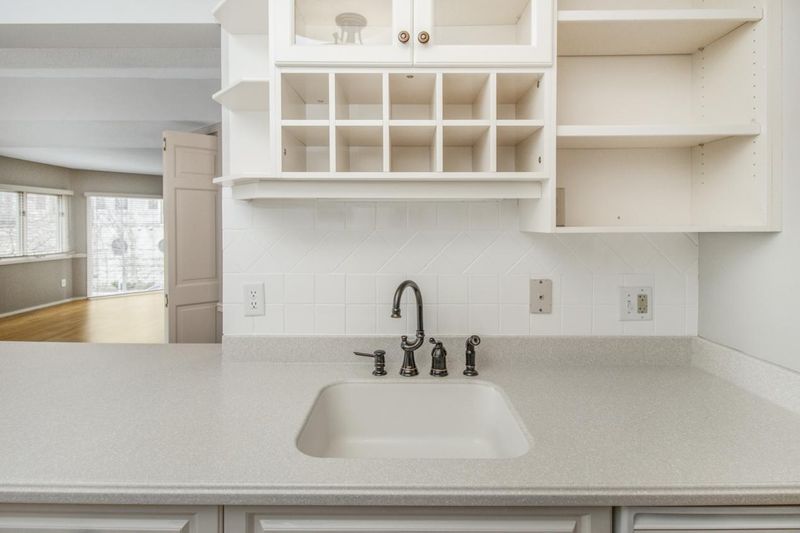 210 W Grant St #101, Minneapolis, MN 55403