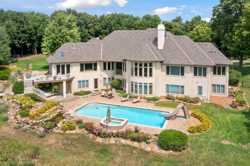 10020 Dell Rd, Eden Prairie, MN 55347