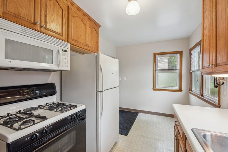 1564 Nevada Ave E, Saint Paul, MN 55106