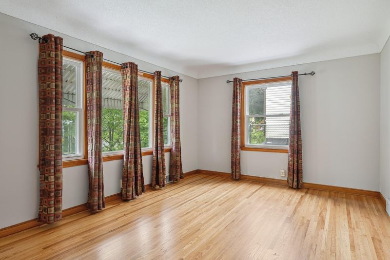1564 Nevada Ave E, Saint Paul, MN 55106