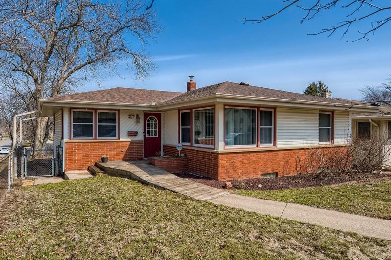 2147 5th St E, Saint Paul, MN 55119
