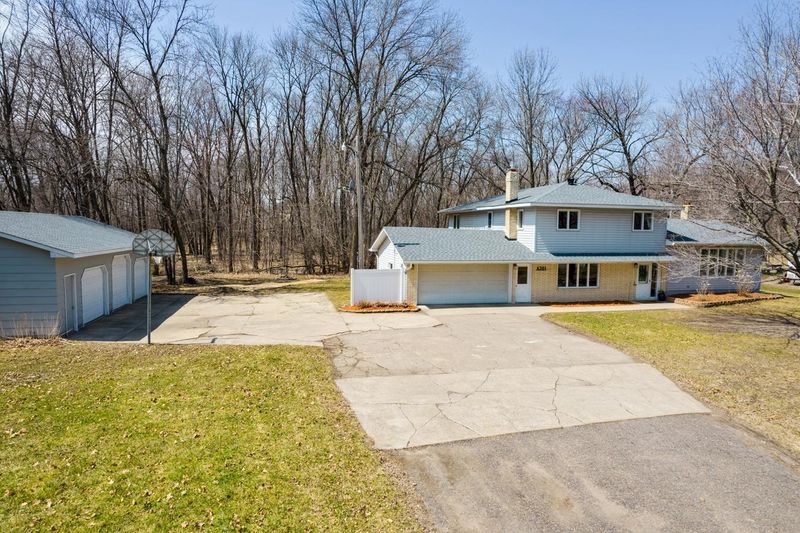 6301 Pioneer Trl, Loretto, MN 55357