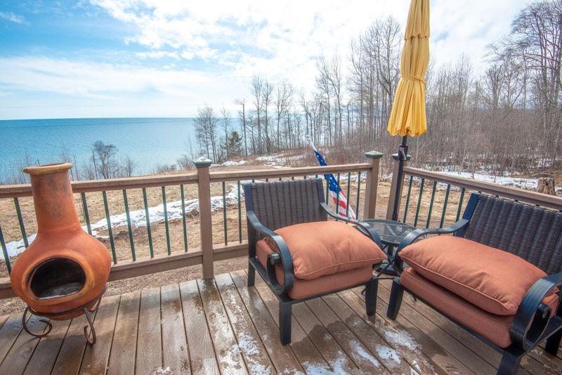 2447 E Highway 61, Grand Marais, MN 55604