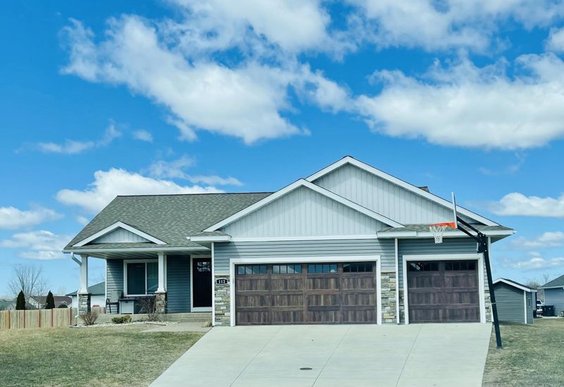 112 Pelican Ct, Mankato, MN 56001