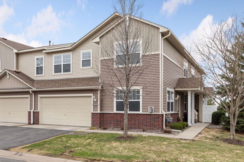 15614 Emerald Dr N #10, Hugo, MN 55038