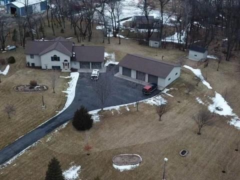 22542 180th St, Richmond, MN 56368