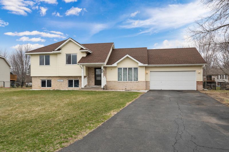 543 140th Ave NW, Andover, MN 55304
