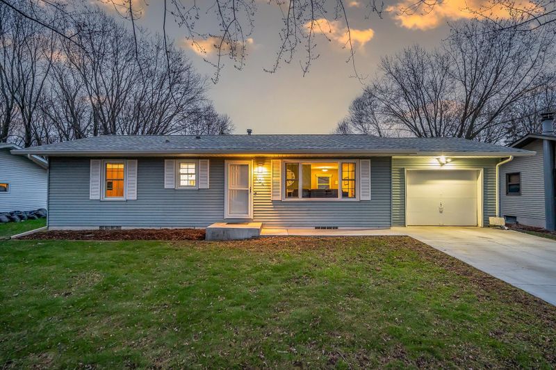 404 4th Ave NE, Kasson, MN 55944
