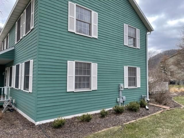 53 Forest Oak Ct, Winona, MN 55987