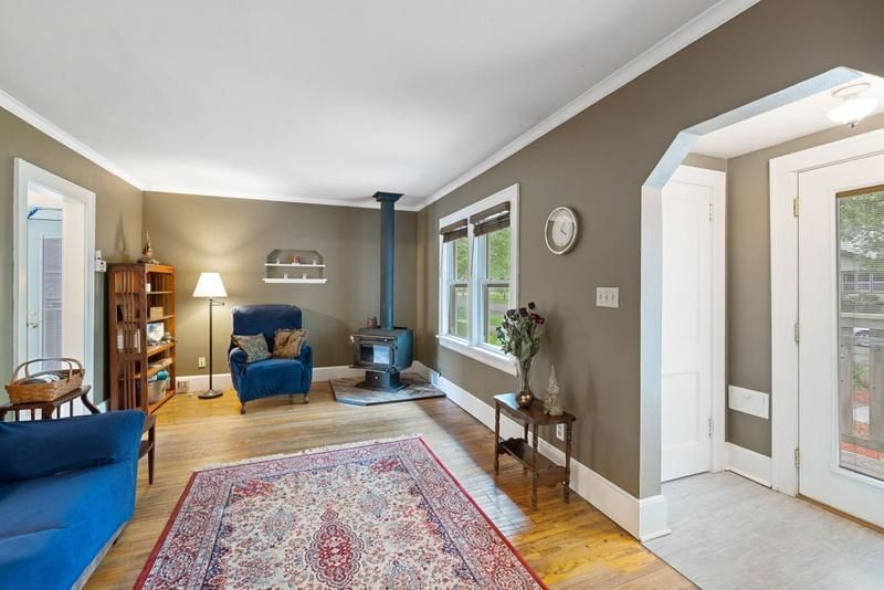 1322 Sargent Ave, Saint Paul, MN 55105