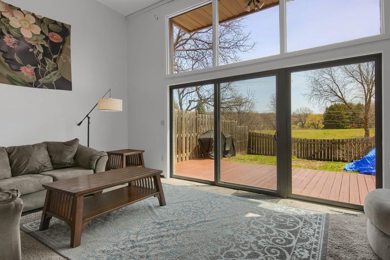 121 Mcknight Rd N #D, Saint Paul, MN 55119