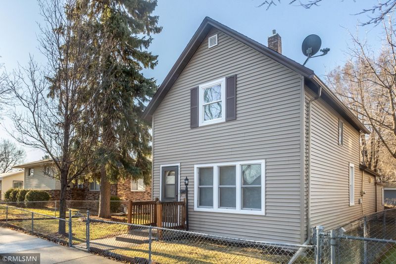460 Van Buren Ave, Saint Paul, MN 55103