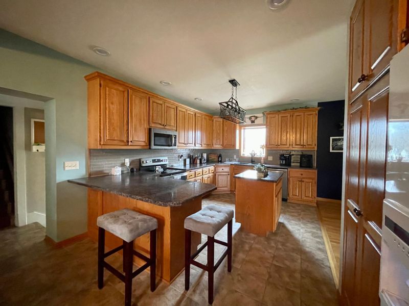 305 Oak St, Seaforth, MN 56287