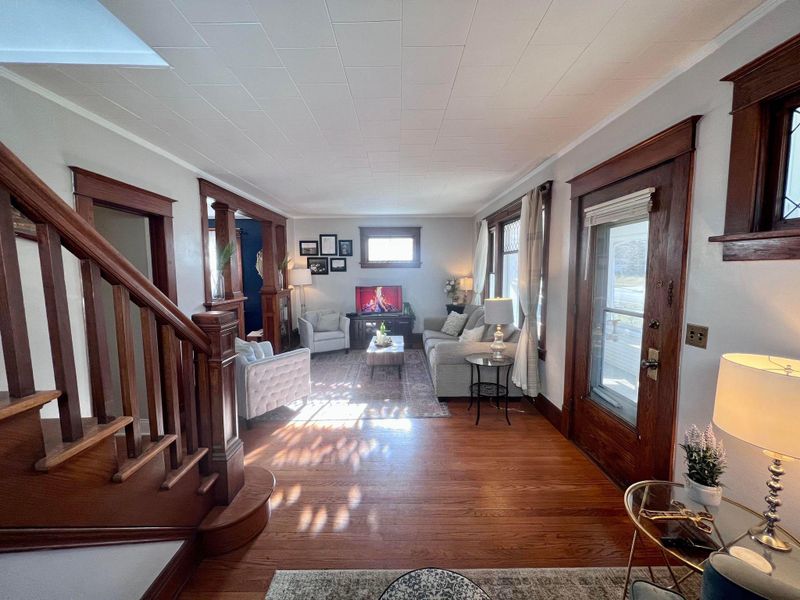 915 2nd St NW, Rochester, MN 55901