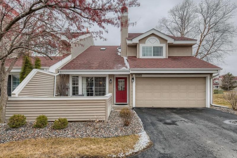 2000 Shenandoah Ct #H, Plymouth, MN 55447
