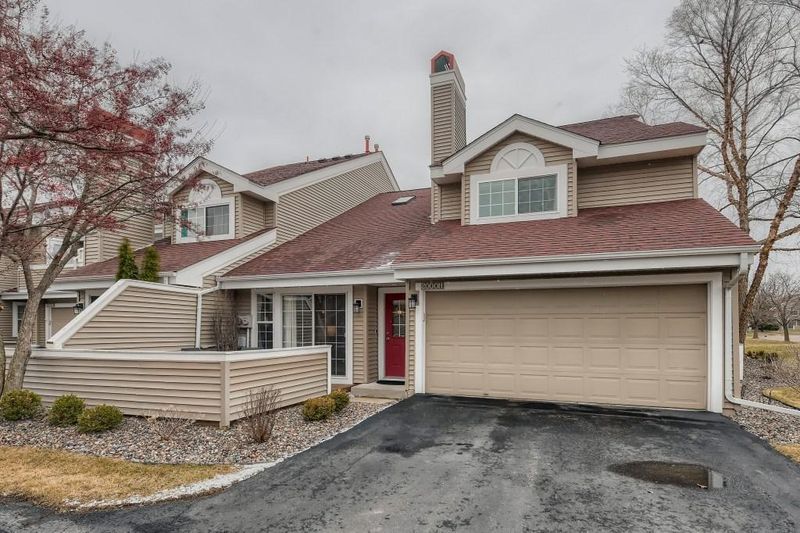 2000 Shenandoah Ct #H, Plymouth, MN 55447