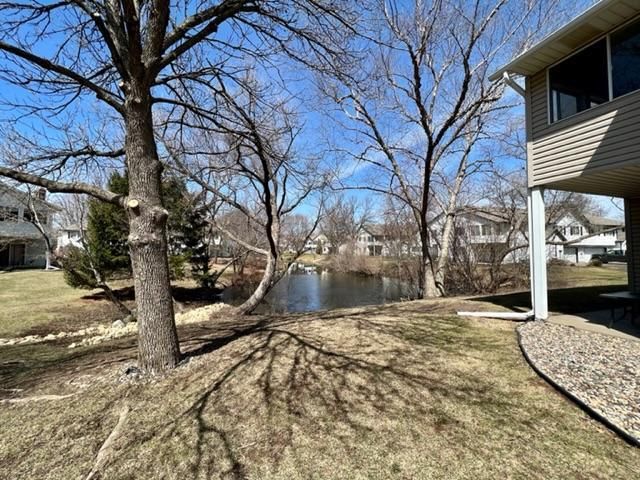 3718 Gershwin Ave N, Oakdale, MN 55128