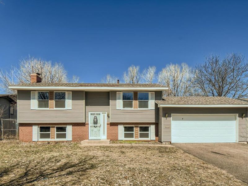 612 14th Ave N, Minneapolis, MN 55411