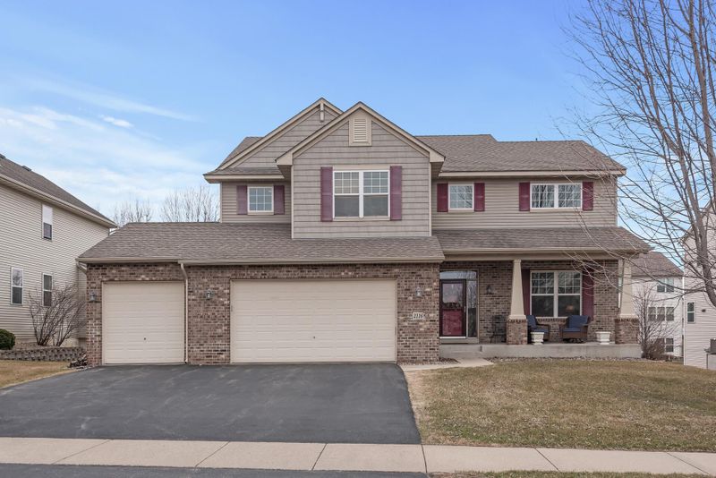 2116 Sandhill Dr, Shakopee, MN 55379