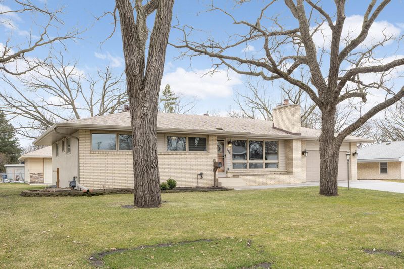 266 Mercury Dr NE, Fridley, MN 55432