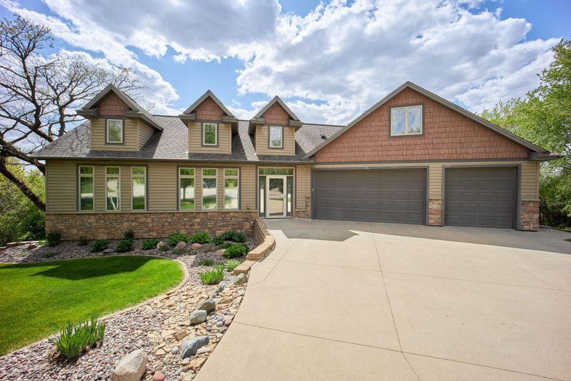 2341 67th St NW, Rochester, MN 55901